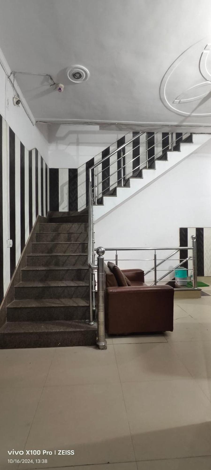Surya Hotel Sirsa Luaran gambar